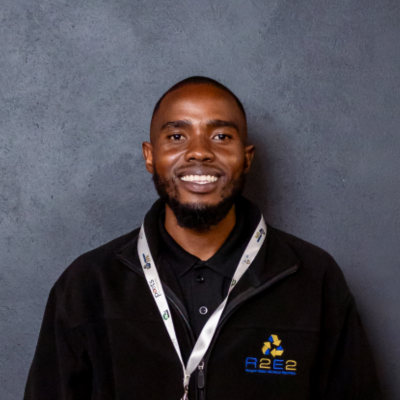 Artwell Khoza – COO | R2E2 